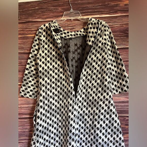 Just Taylor Plaid Textured Dress. Size 12. - Picture 3 of 8